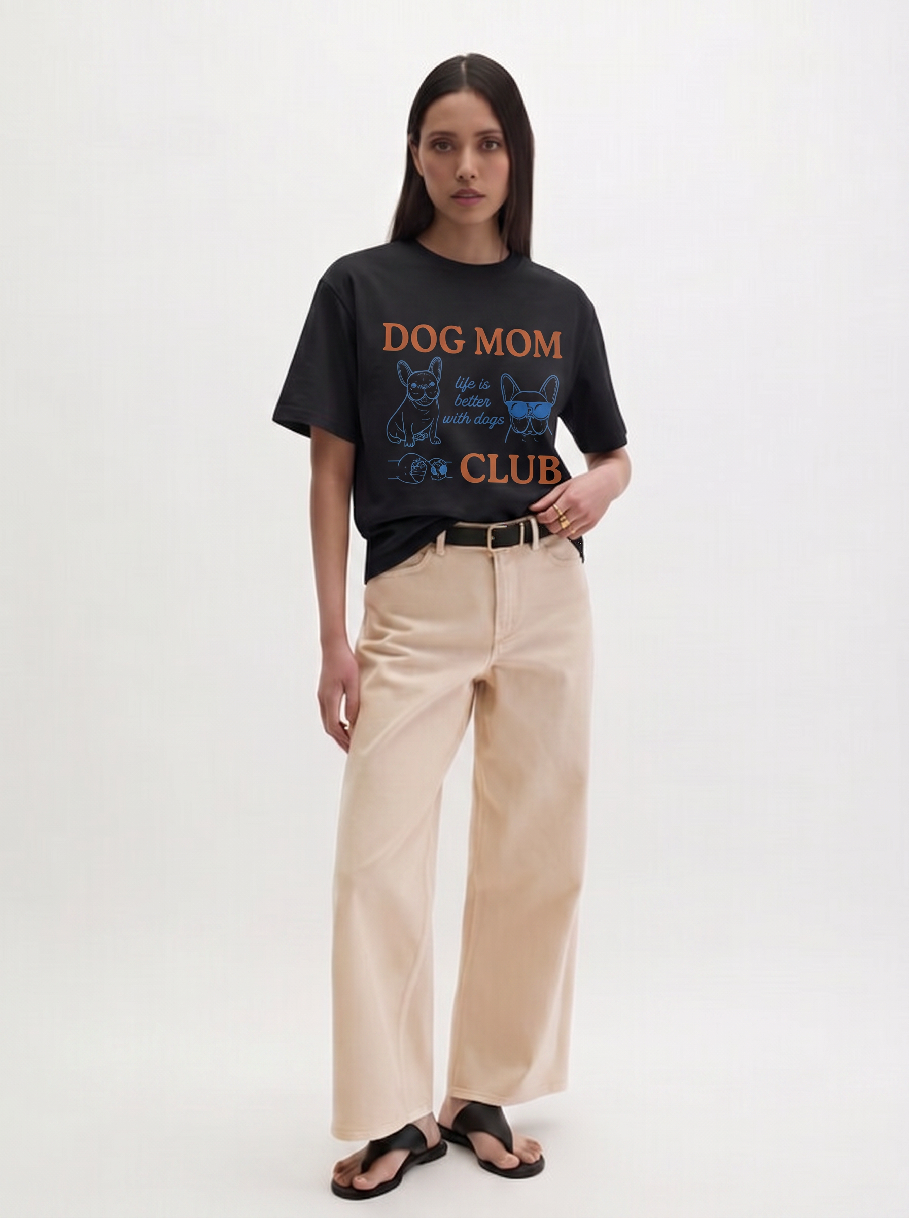 Dog Mom Club T-Shirt in Black